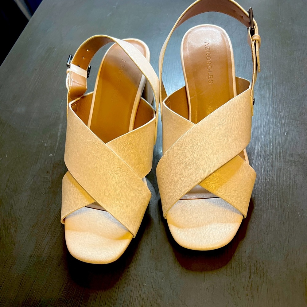 AEROSOLES Cream Slingback Sandals with Block Heel